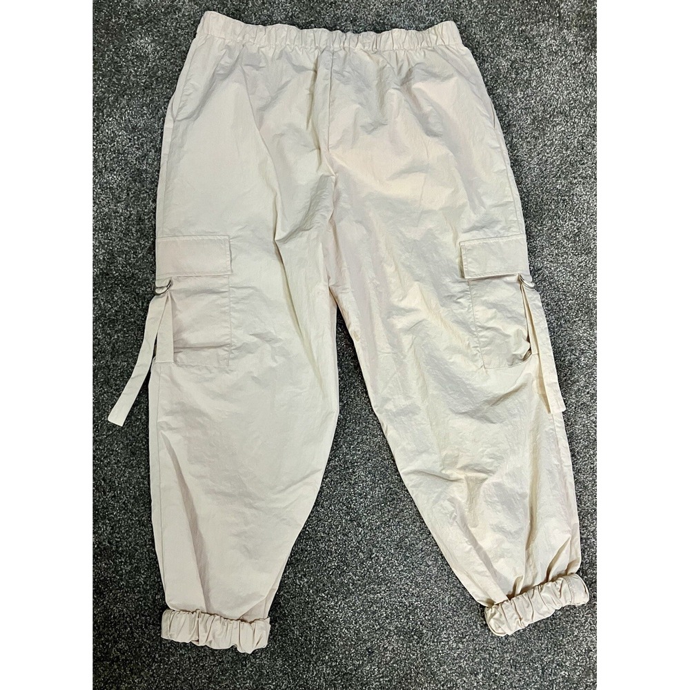 Bar III Cropped Pull On Cargo Pants Sz Large Beige Tan Women's Jogger Leg - Picture 4 of 7